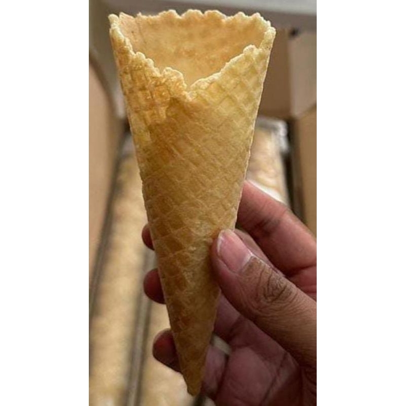 

Wafer Cone Ice Cream besar / wafercone es krim besar (1 pak isi 25 pc )