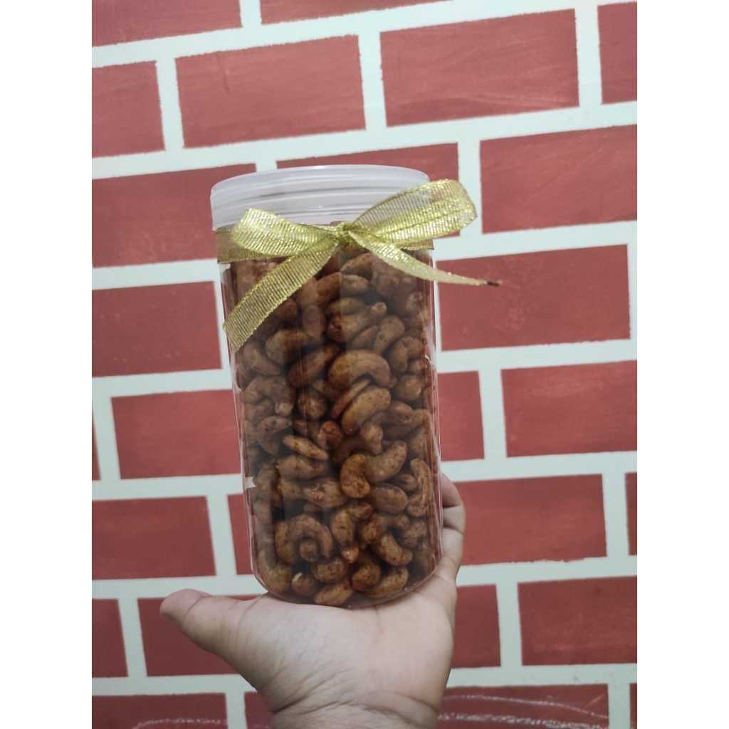 

Kacang Mede Mente Premium Kemasan Toples 500gr