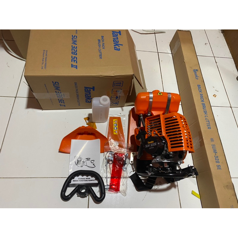 MESIN POTONG RUMPUT TANAKA SUM 328 SE II