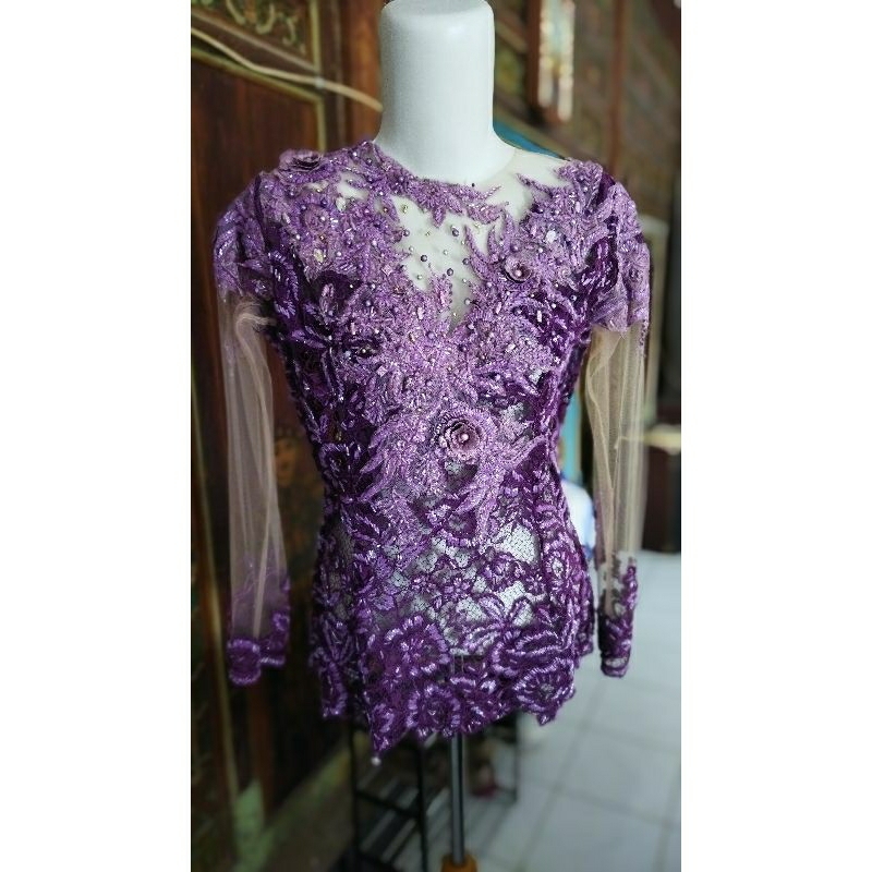 PRELOVED KEBAYA FULL PAYET MUTIARA/KEBAYA PENYANYI/KEBAYA MODERN/KEBAYA PERNIKAHAN