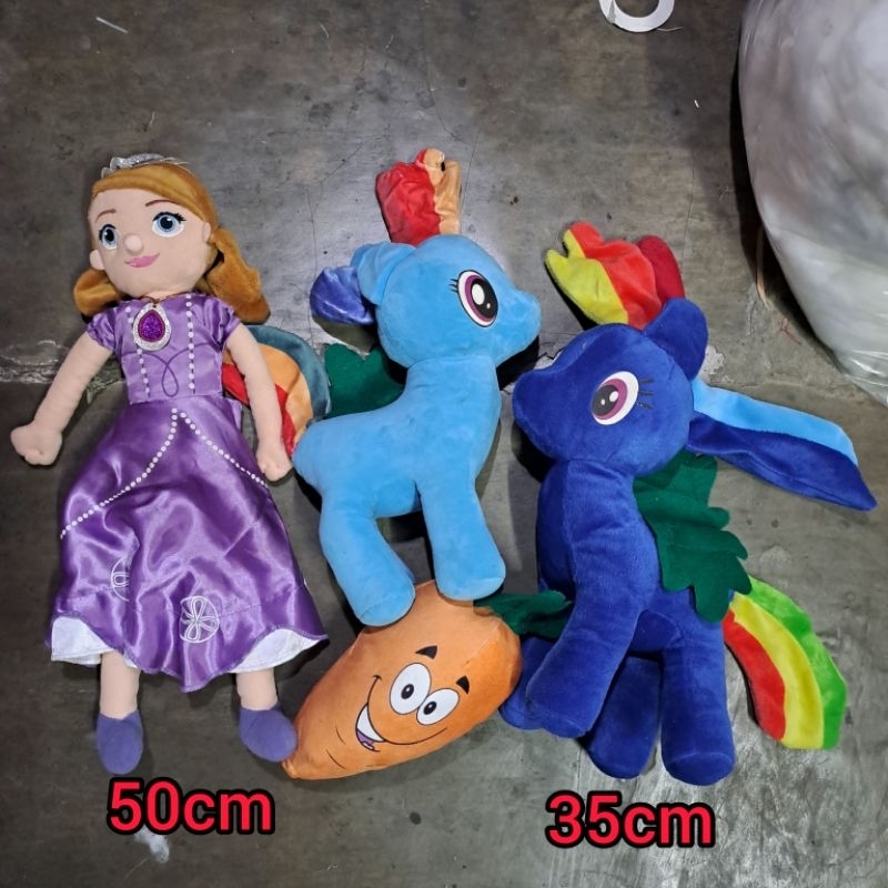 Boneka paket display toko