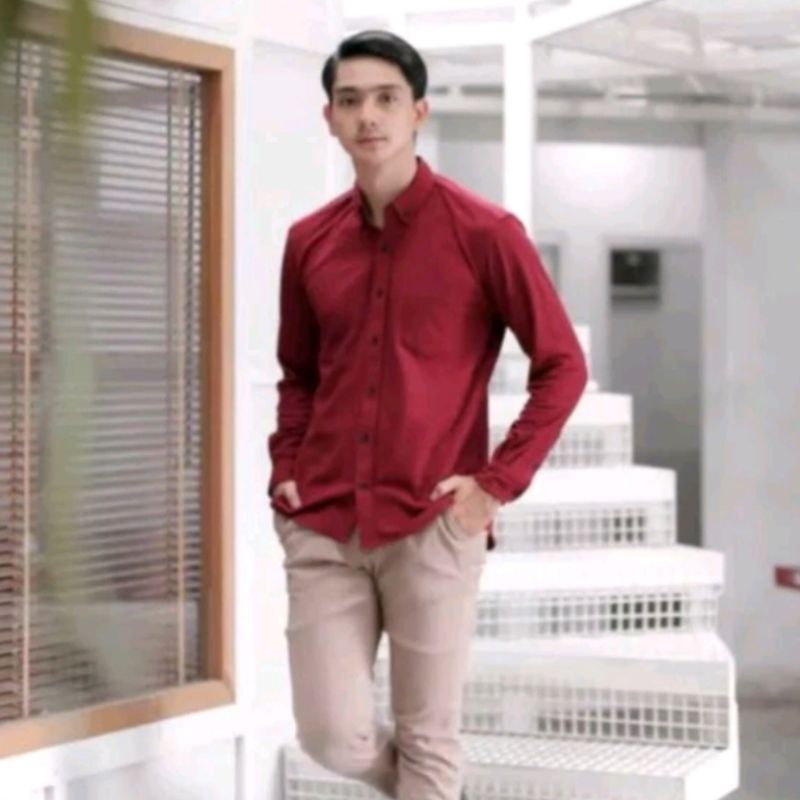 Kemeja maroon pria Kemeja maroon pria lengan panjang Kemeja merah maroon pria Kemeja merah maroon pr