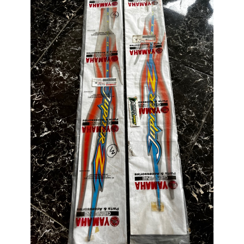 Sticker Striping Graphic Jupiter Z CW 2004 2005 Orange Silver VOM2 Original Asli Yamaha