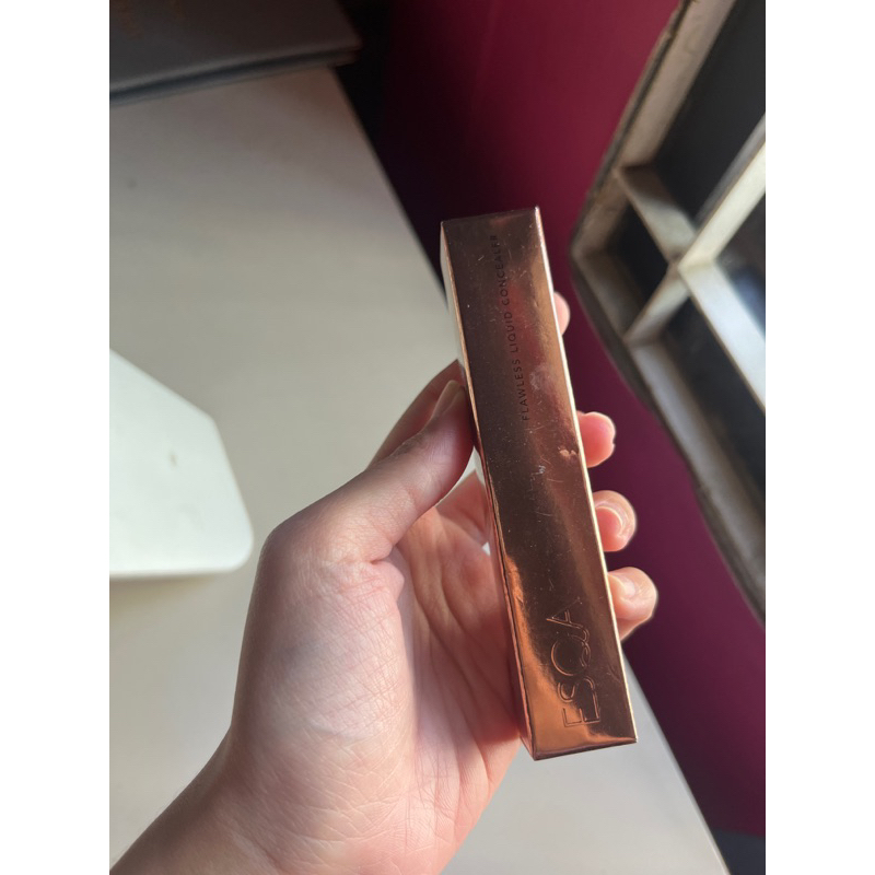 concealer esqa (granola)