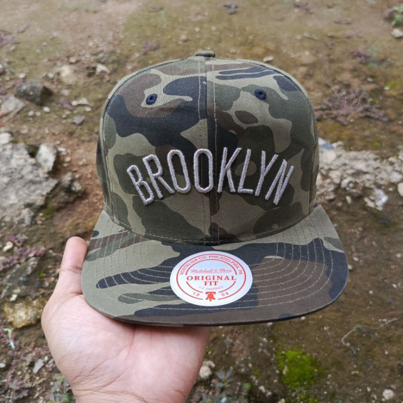 Topi second mitchell and ness x NBA Brooklyn Camo