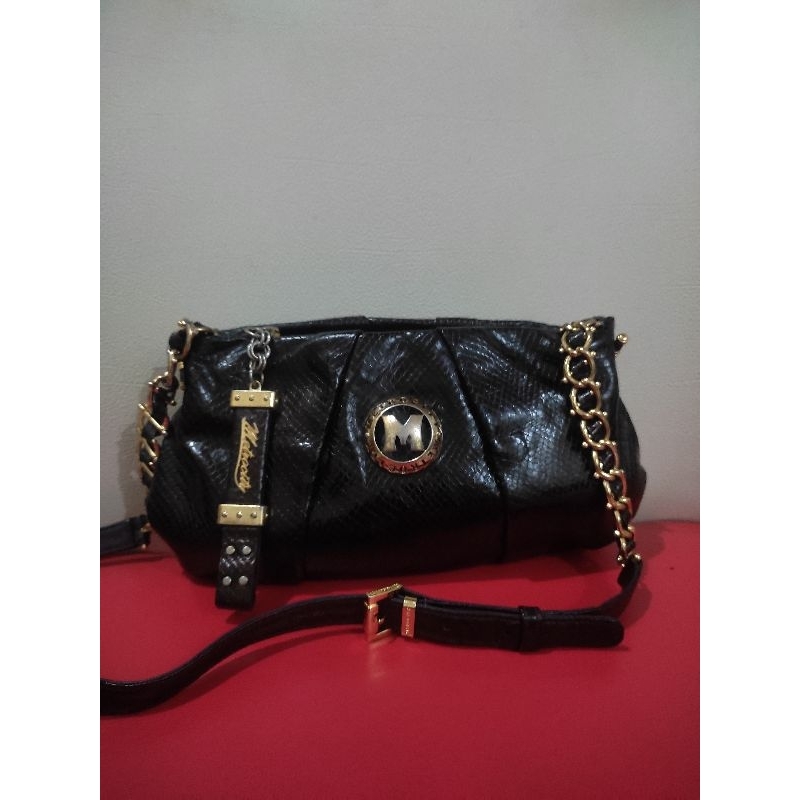 sling metrocity preloved