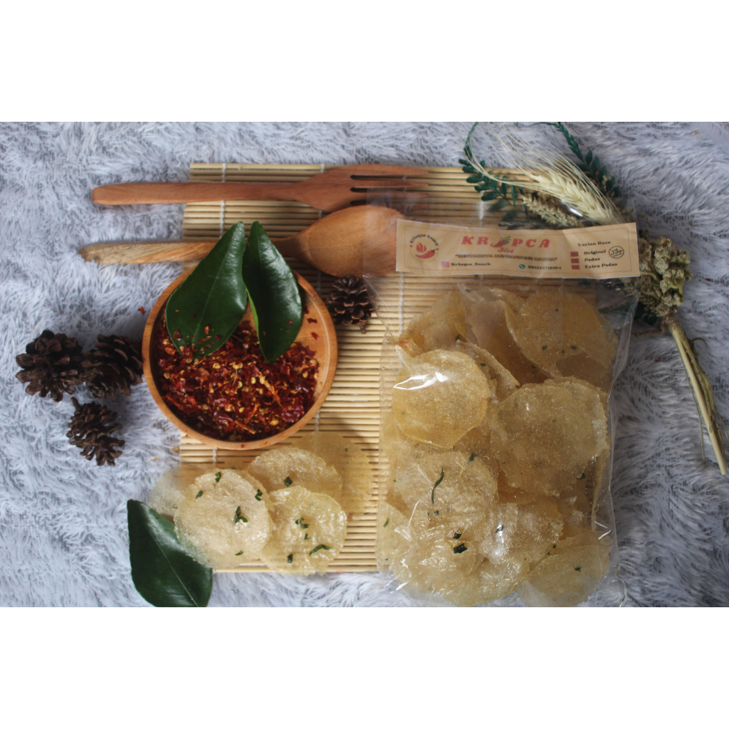 

100GR KERIPIIK KACA ( KRIPCA) KRIUQU SNACK DAUN JERUK