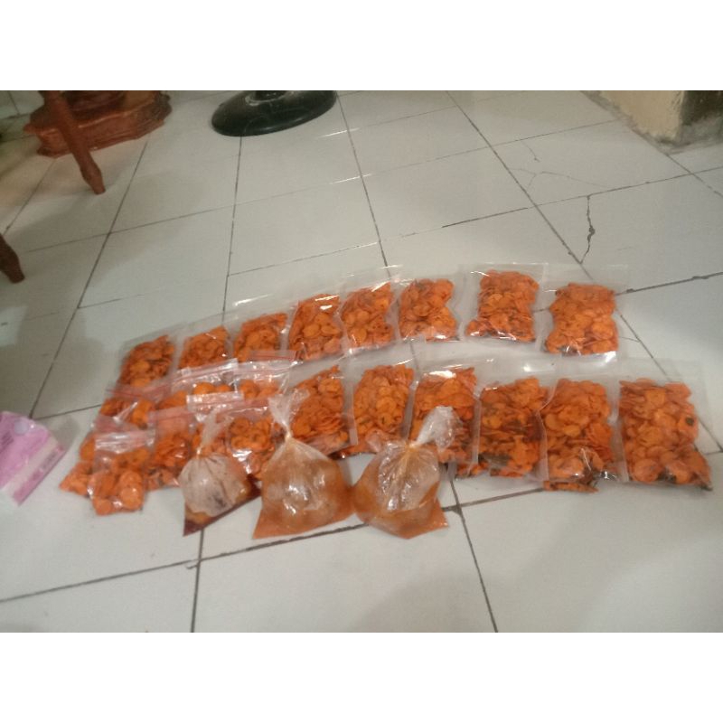 

keripik lumpia & kerupuk seblak