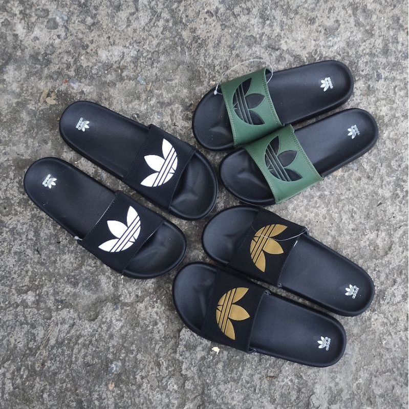 Sandal Slide Adidas Slip On Pria & Wanita/Sandal Slide Adidas Cowo Cewe/Sendal Selop Adidas Terkait/