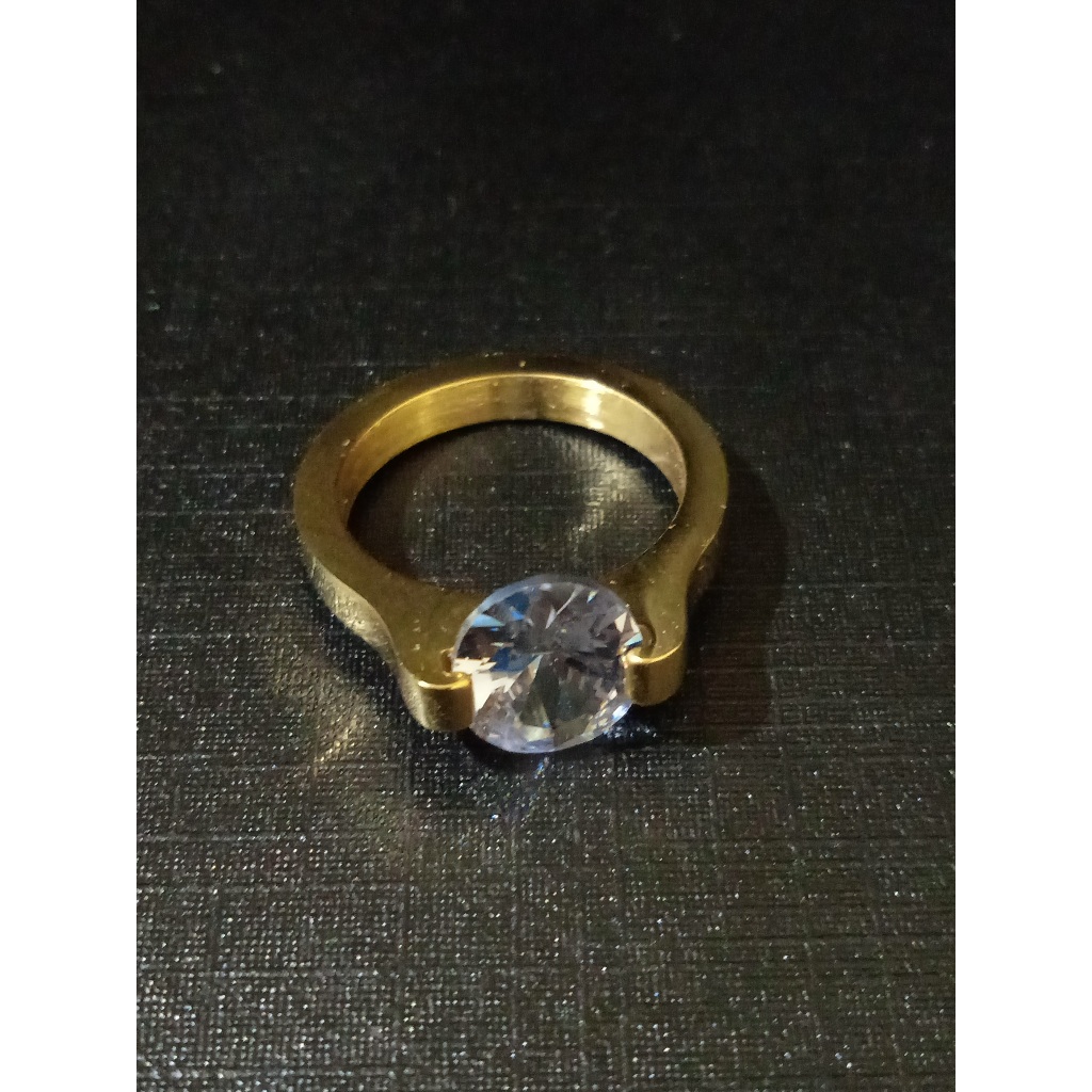 Cincin Titanium Asli Anti Karat Cantik Wanita Imitasi emas cincin P Bling-Bling Kekinian Couple Berl