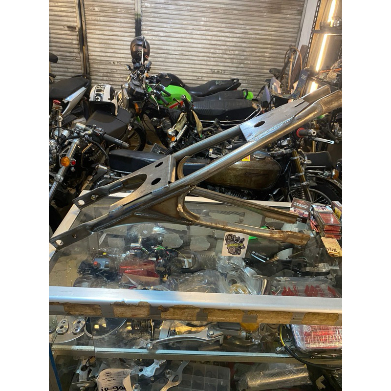 Rangka Belakang CB tatanan