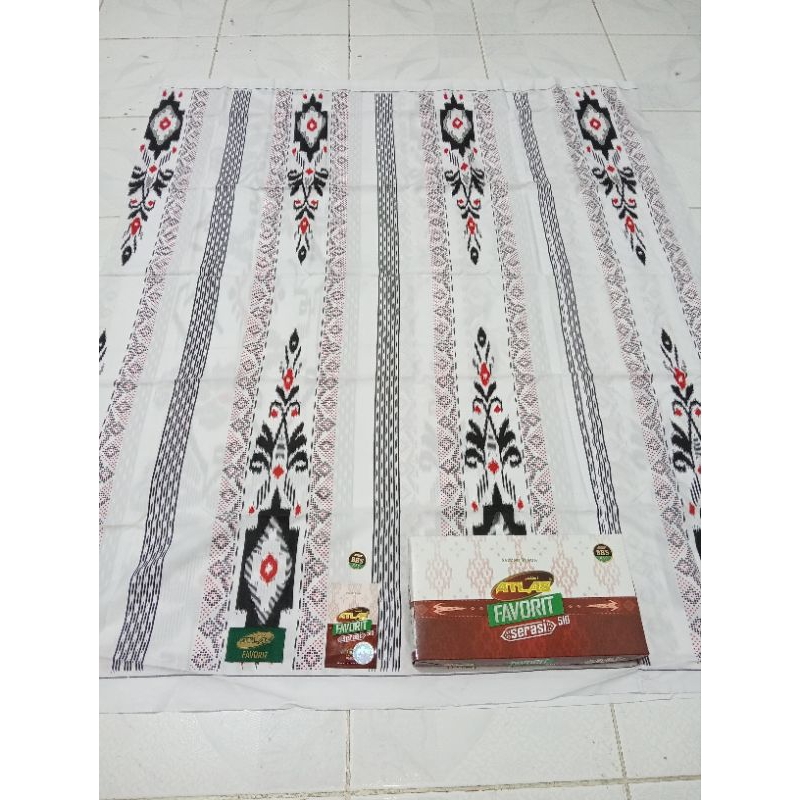 Sarung Atlas Favorit Serasi Motif BHS KSS Putih 01