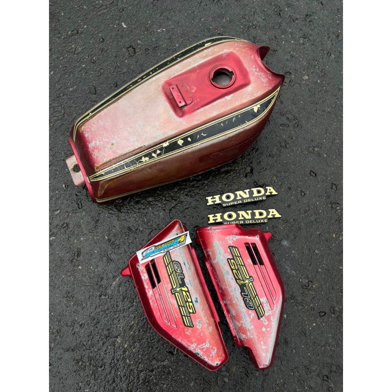 TANGKI SET BOX AKI ORIGINAL GL100 SET EMBLEM