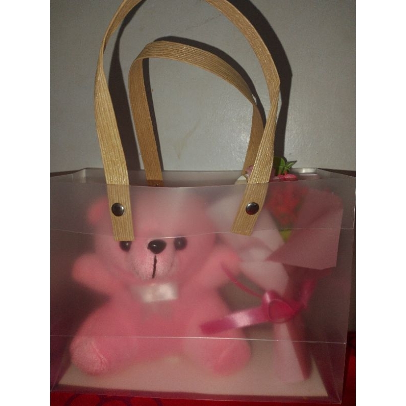

Gift+bucket