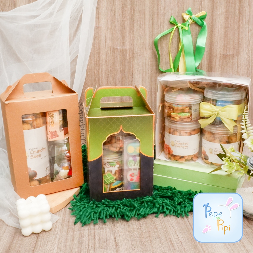 

Hampers Kue Kacang Lebaran + Alat Tulis Buah Tangan Romadhon Ramadhan Ramadan Toples Bulat Eid Gift Cantik Bingkisan Kado Gift Anak Hampers Pena Pulpen Penghapus Rautan Cutter Paperclip Gantunagn Kunci Popit Hadiah