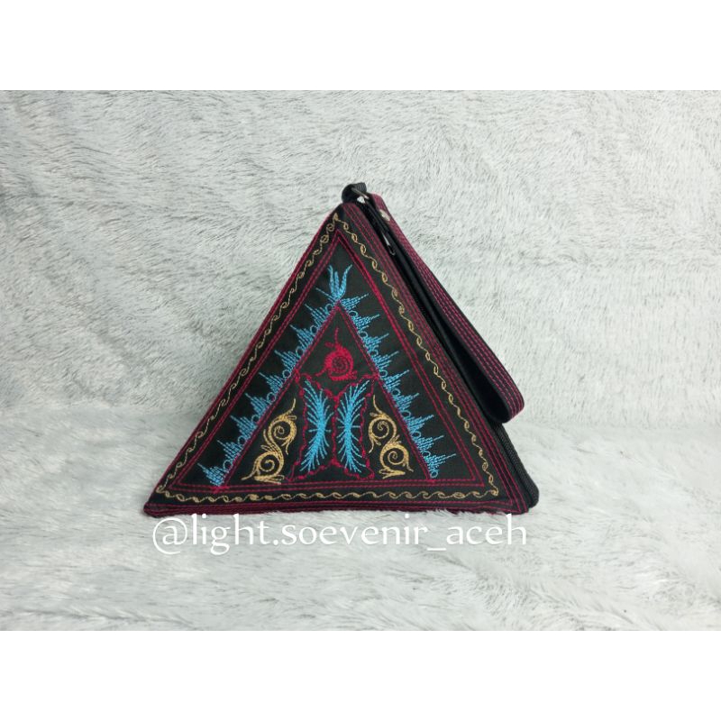 Dompet Kerucut Bordiran Khas Pintu Aceh/Dompet Segitiga Khas Pintu Aceh/Dompet Kosmetik Aceh/Tas Pin