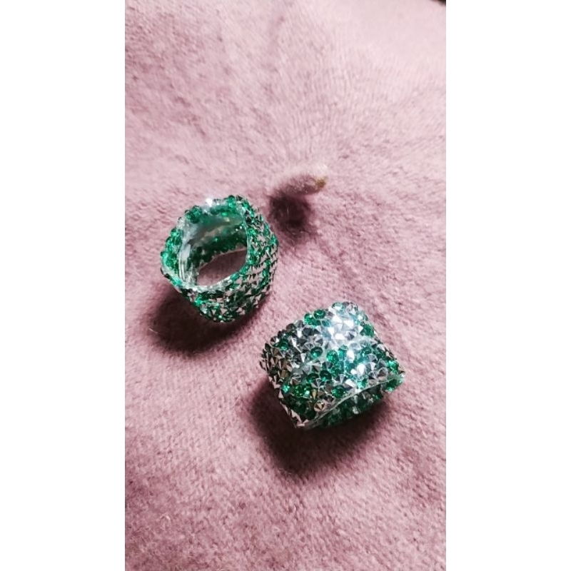 Cincin kolong hijab, kolong hijab