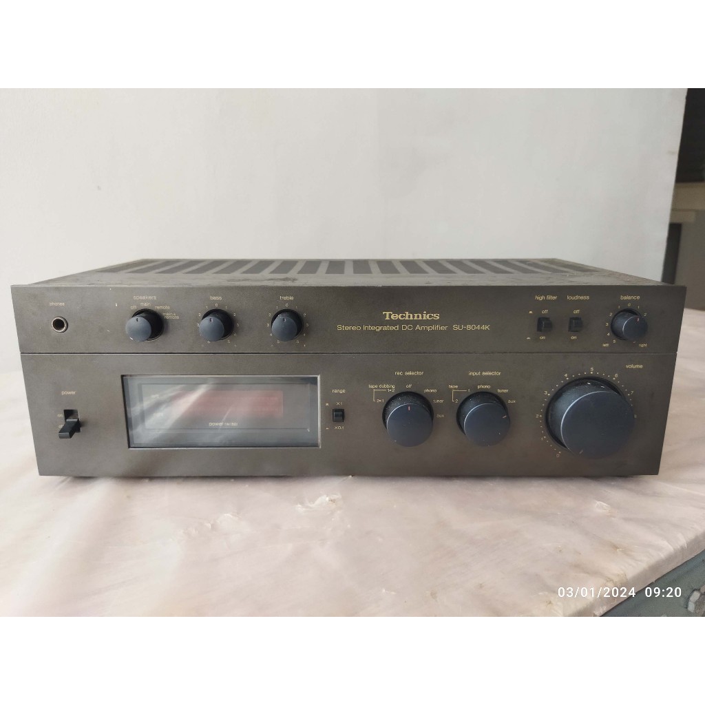 Technics SU-8044K amplifier