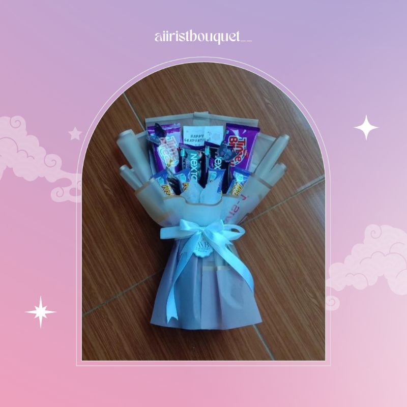 

BUKET SNACK/JAJANRealpict 100% Isi sesuai gambar Bebas pilih warna wrapping Jika tidak ada konfirmasi warna maka warna wrapping akan dikirim random sesuai stok FREE KARTU UCAPAN