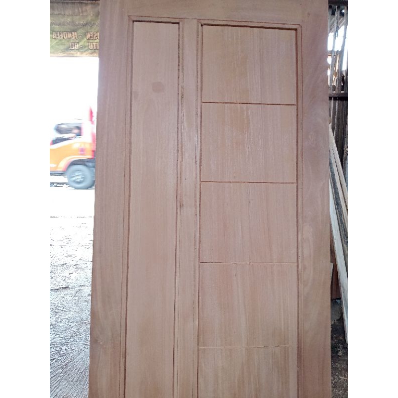 daun pintu kayu Meranti