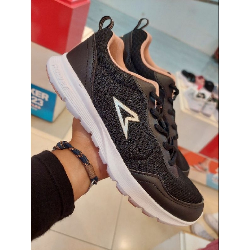 Sepatu Power Wanita Bata Hitam 528-6182