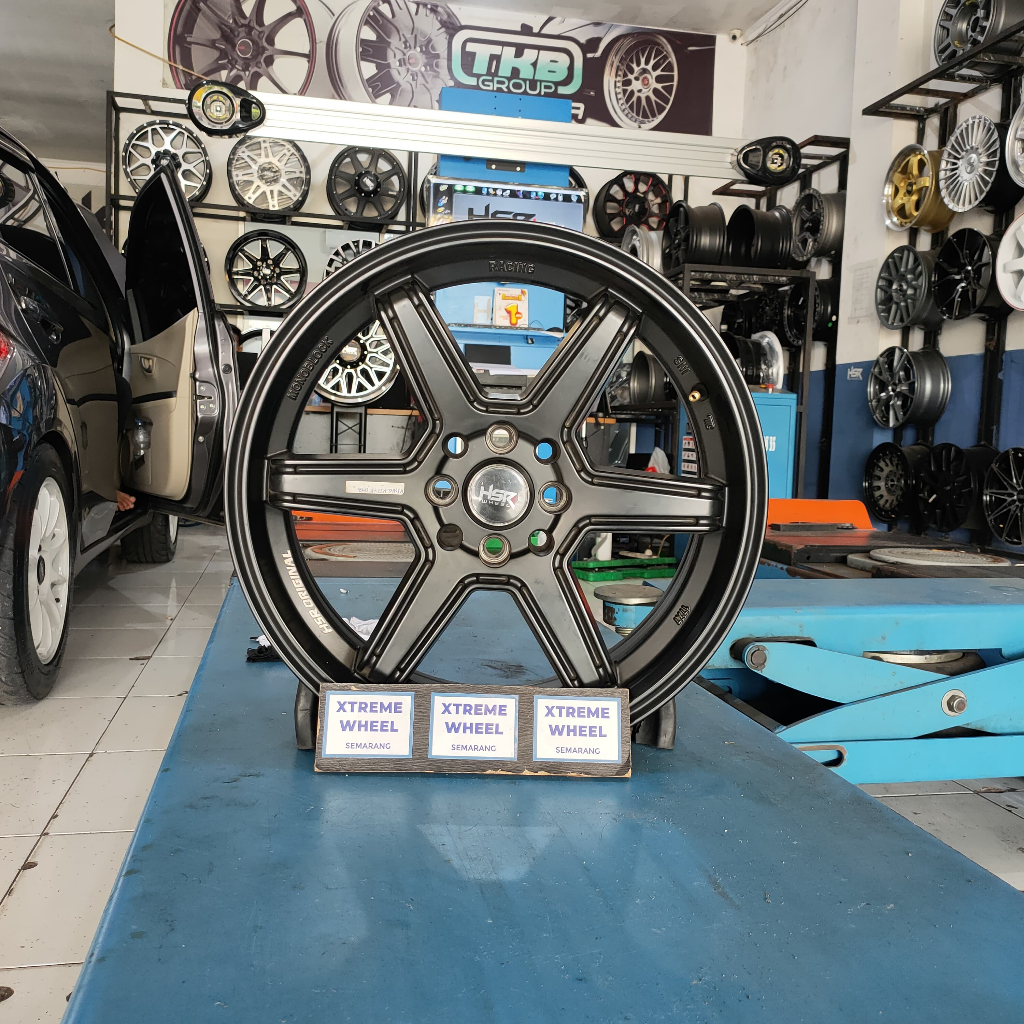 Velg mobil r17 hsr minas model te37 buat jazz,freed,yaris,avanza,xenia