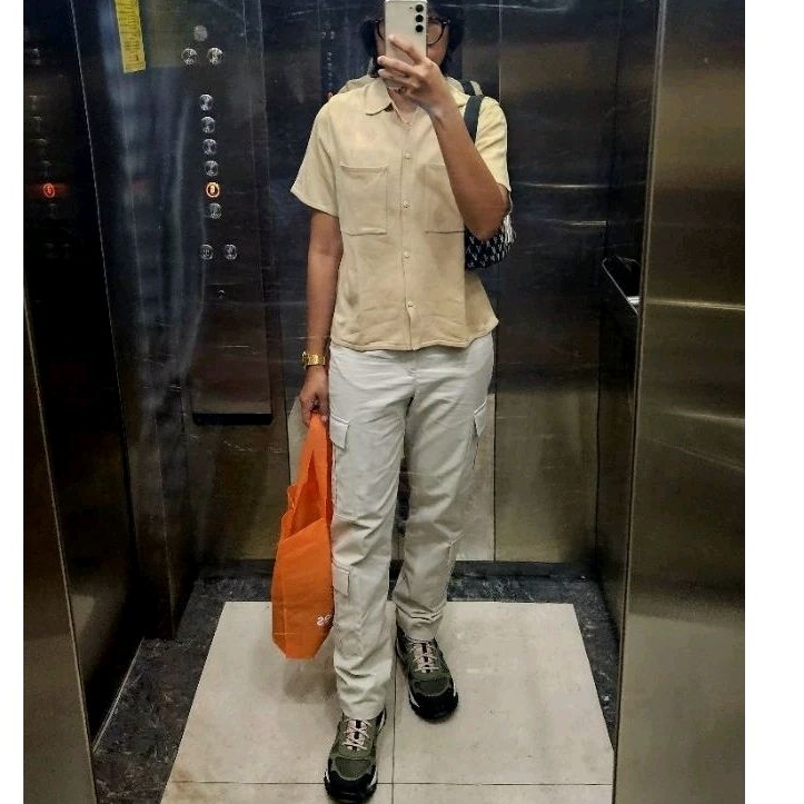 Kemeja knit The Executive