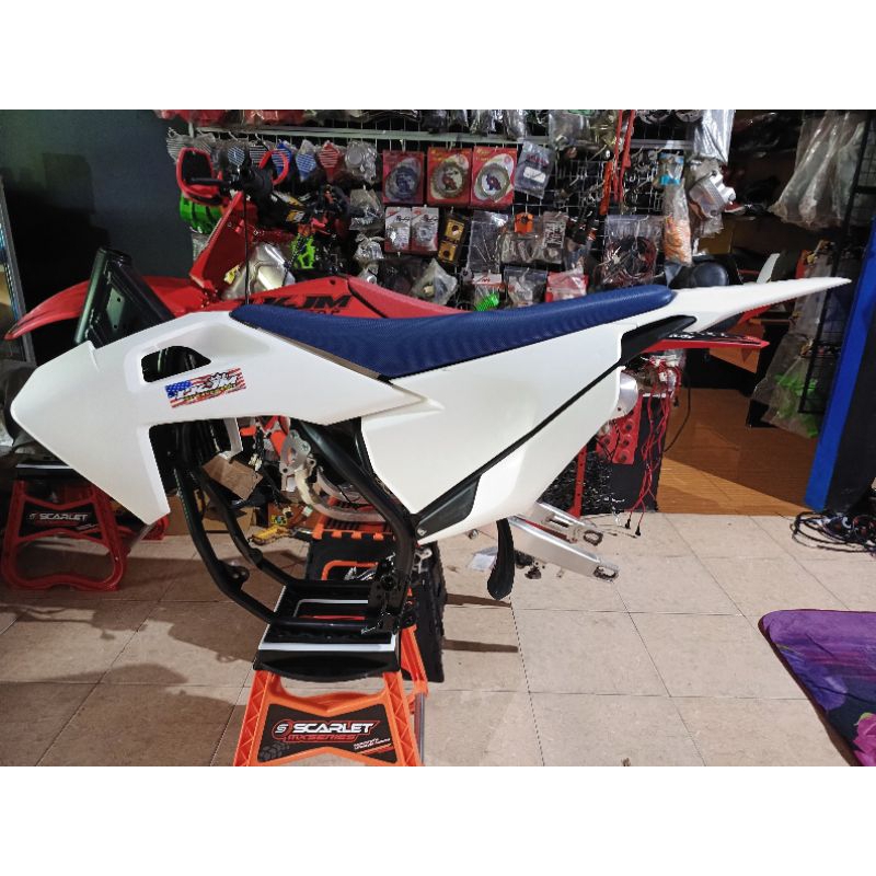RANGKA +BODY SET IMPORT HUSQ2022 PNP MESIN NINJA