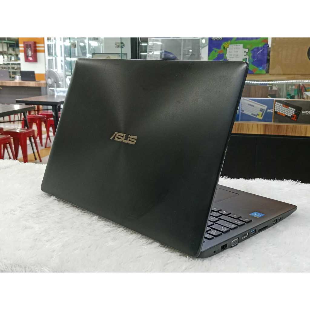 Laptop Leptop Ram 4 gb ssd 256 gb Display 15 inc Siap Pakai mulus ssd 256 gb ram 4gb