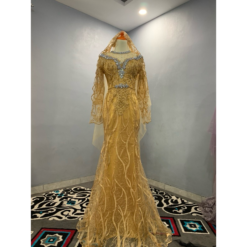 gaun pengantin slim gold