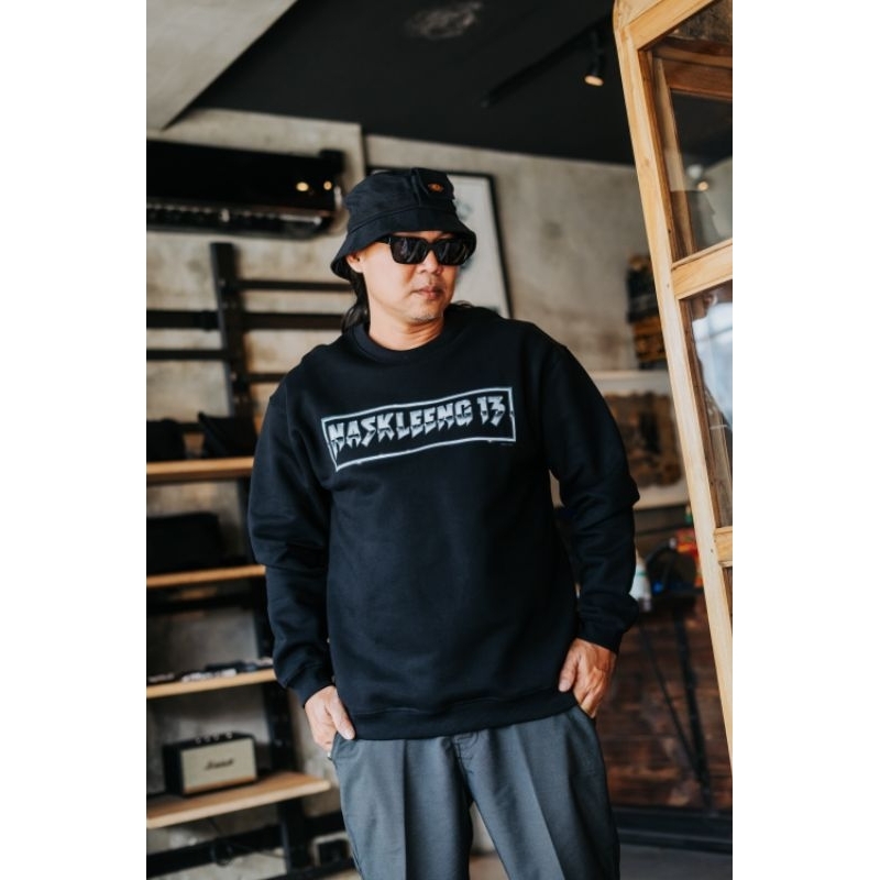 NASKLEENG13 - FONT80S CREWNECK BLACK
