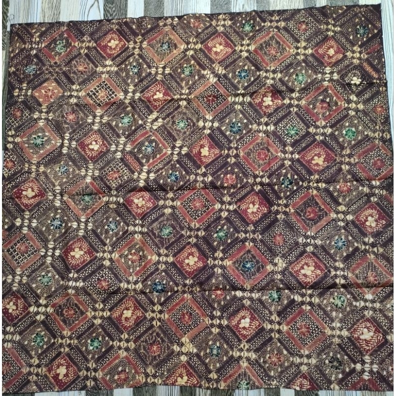 kain batik asli tulis Madura