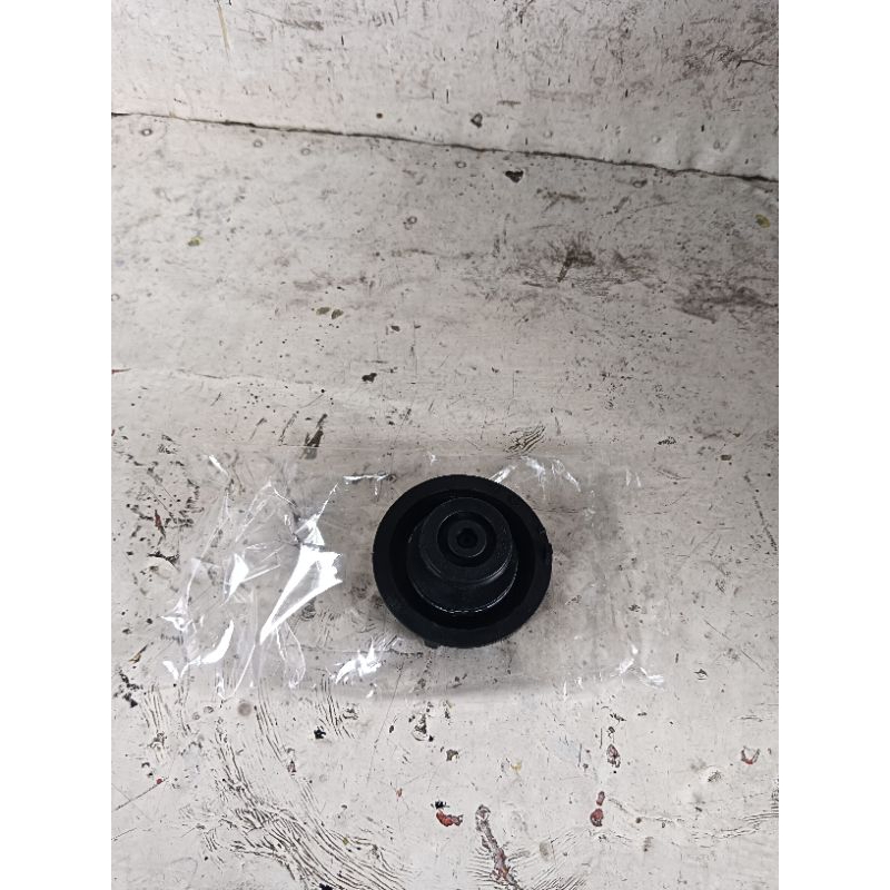 tutup tabung air radiator ford fiesta