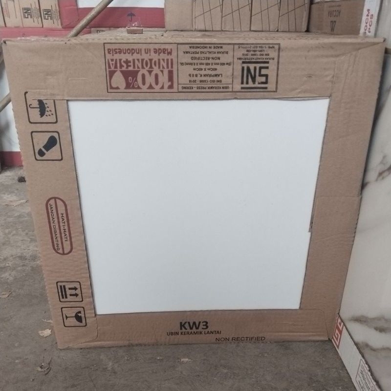 kramik  polos IKAD lantai uk 40x40 cm