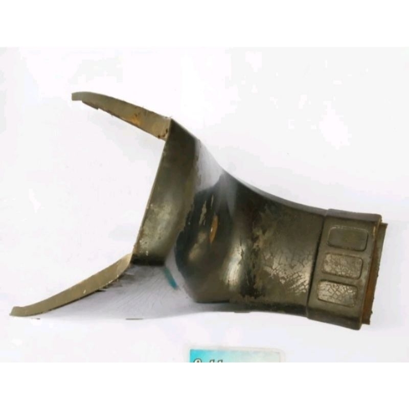 COVER TENGAH BODY SUZUKI CRYSTAL 110