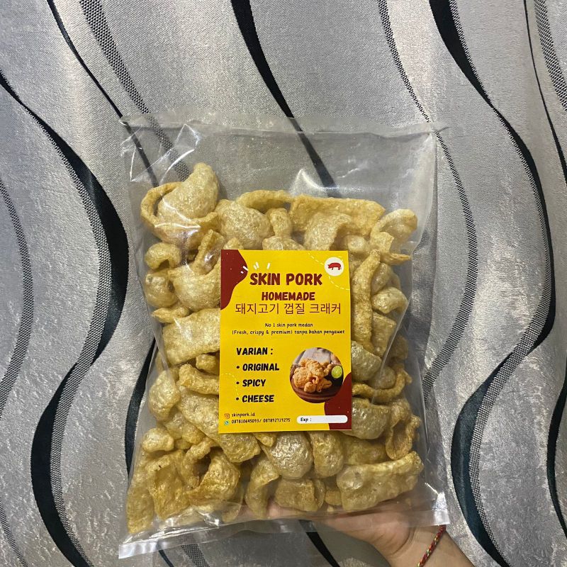 

Kulit babi / skinpork / bakpok (packingan plastik M) NON HALAL
