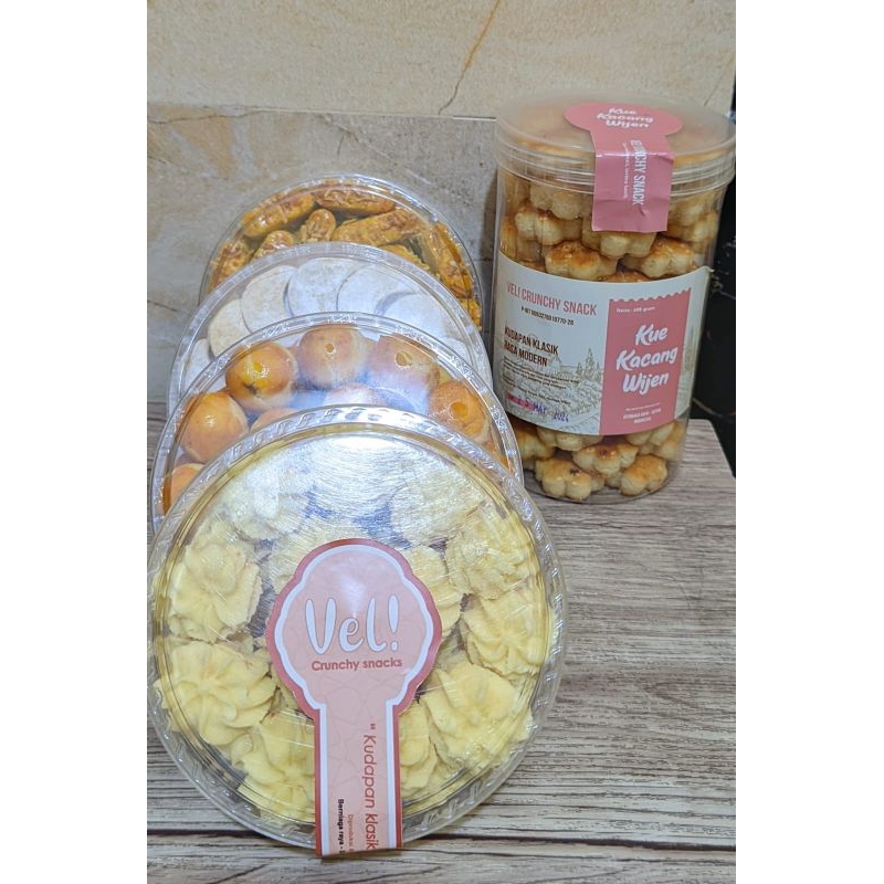 

HAMPERS LEBARAN ISI 3 MIX NASTAR