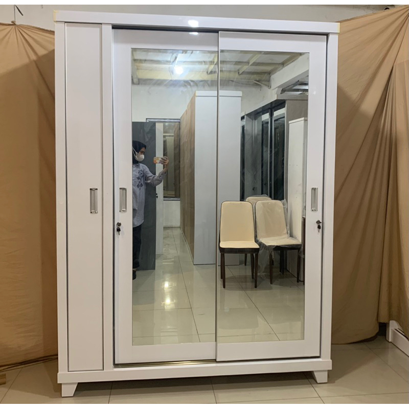 LEMARI SLIDING DENGAN LEMARI HIJAB