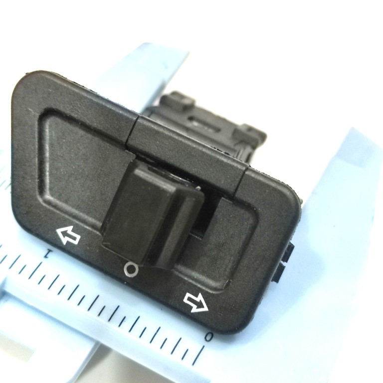 76D TOMBOL SEIN STANDAR TRAPESIUM Saklar Lampu Beat Karbu Karisma Supra X 125 Fi Vario 110 Karbu Cw 