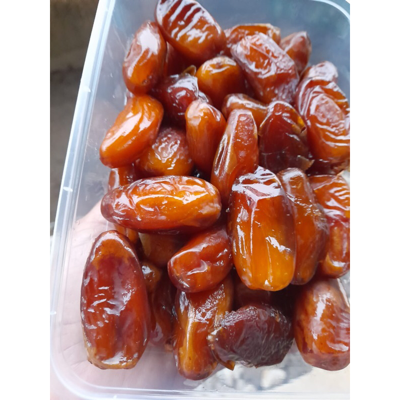

KURMA TUNISIA MADU TANGKAI SUKARI GOLDEN 1KG