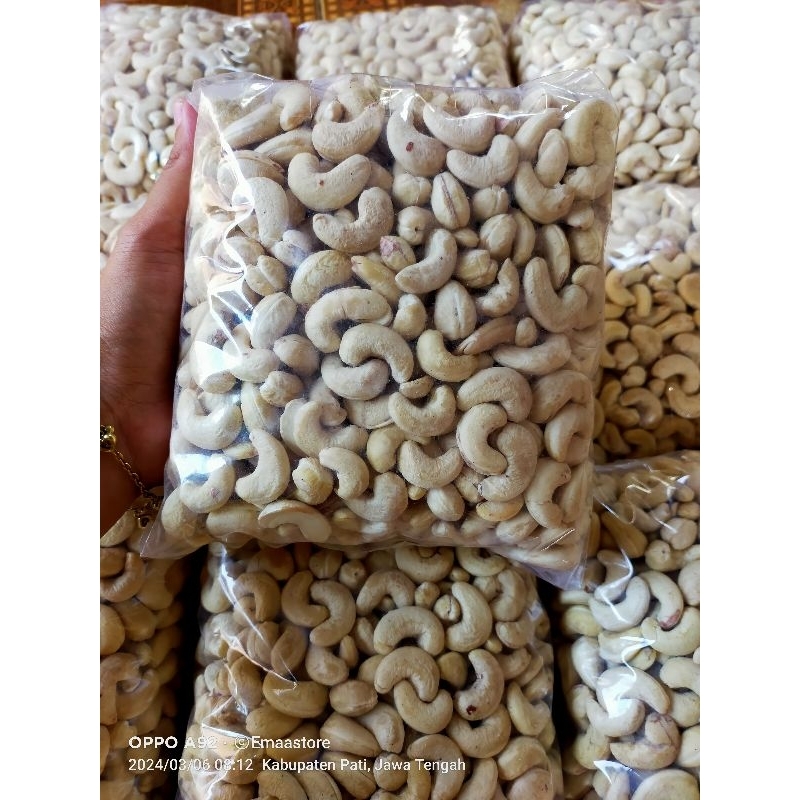 

Kacang Mete Super Asli Wonogiri