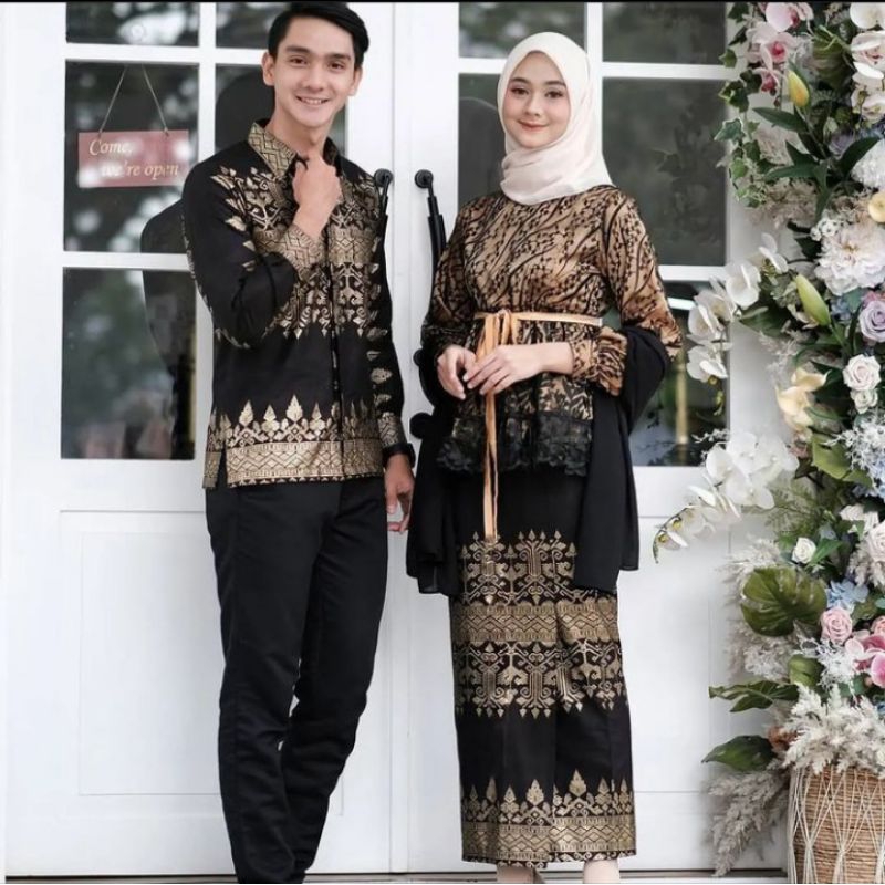 BAJU COUPLE KEBAYA BROKAT / BAJU KONDANGAN / BAJU TUNANGAN / SARIMBIT / KAPEL