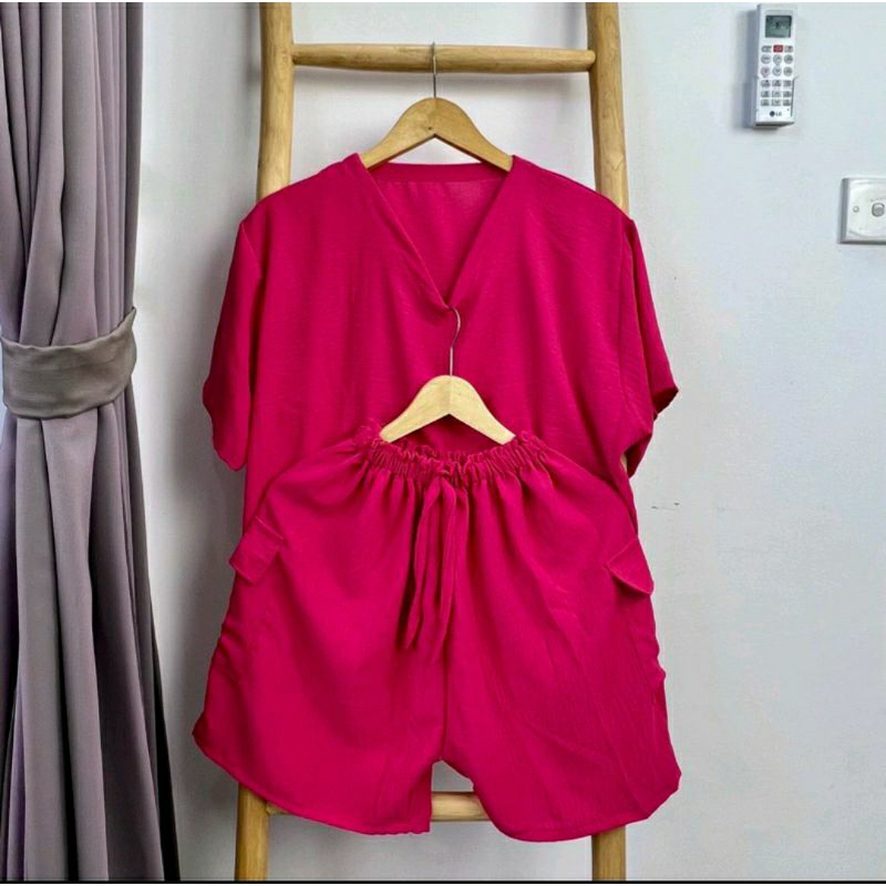 Setelan bergo pendek