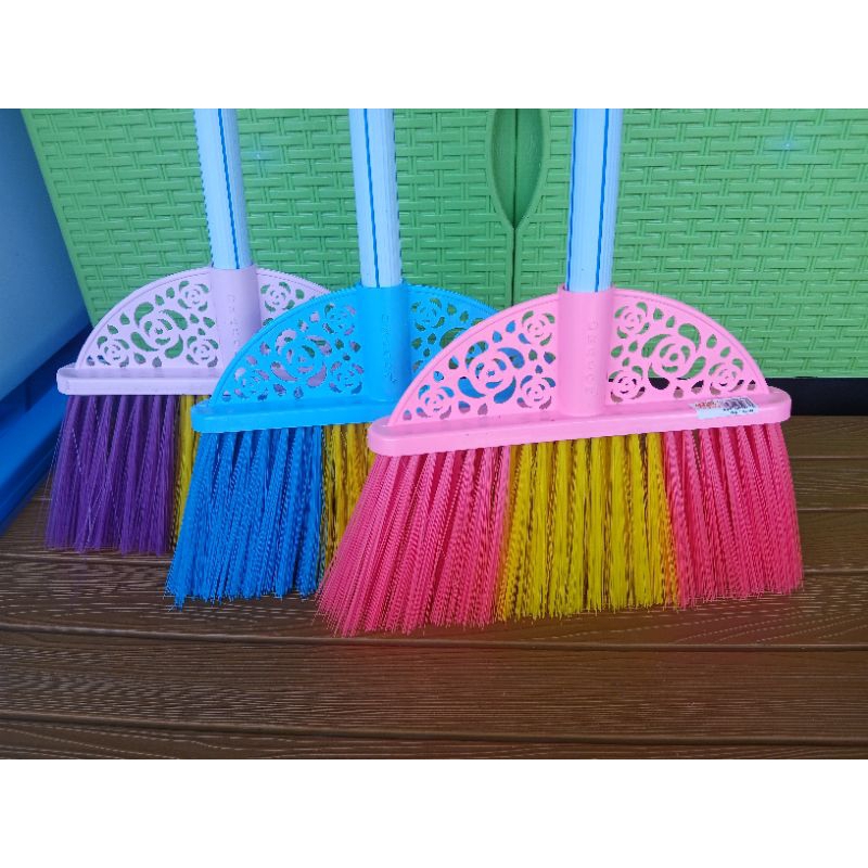 Sapu dragon / sapu lantai /sapu plastik/Sapu  nilon Batavia/  merek Dragon