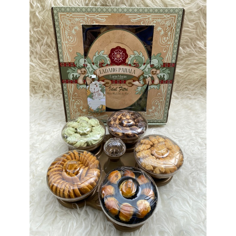 

HAMPERS LEBARAN KUE KERING