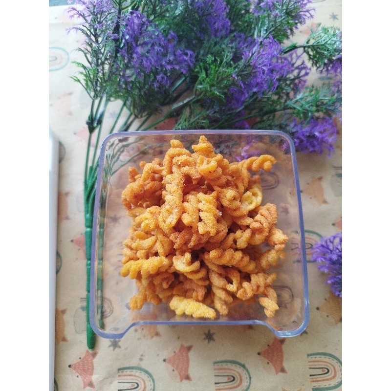 Makanan Snack Makaroni Ulir Pedas
