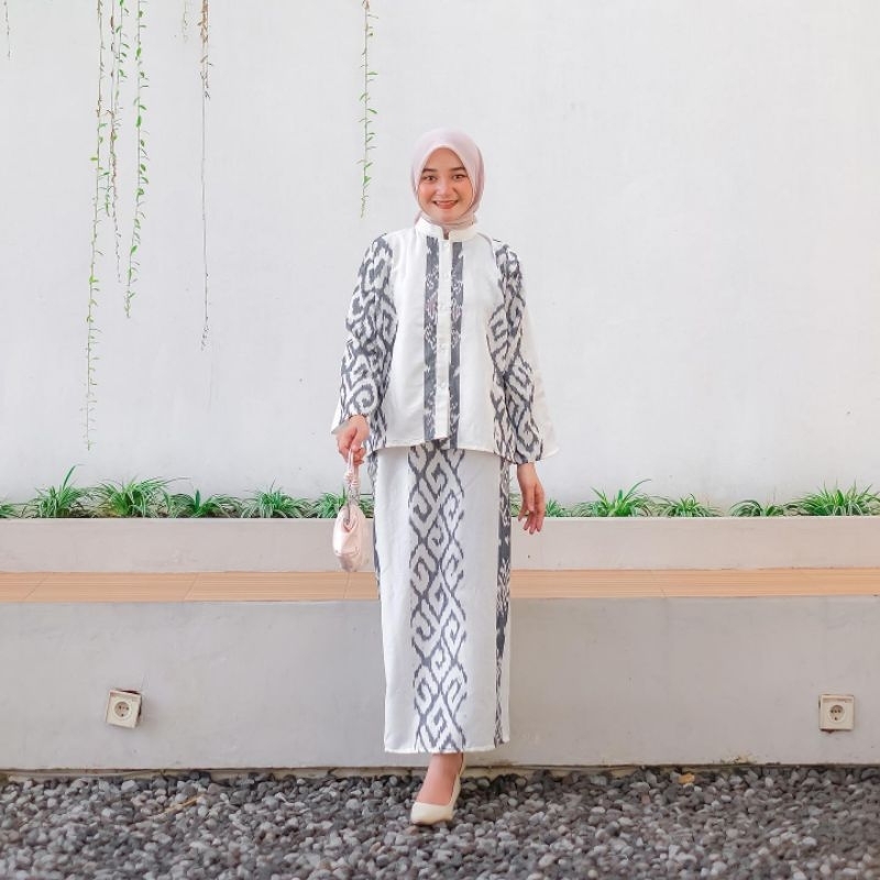 one set rok blus tenun