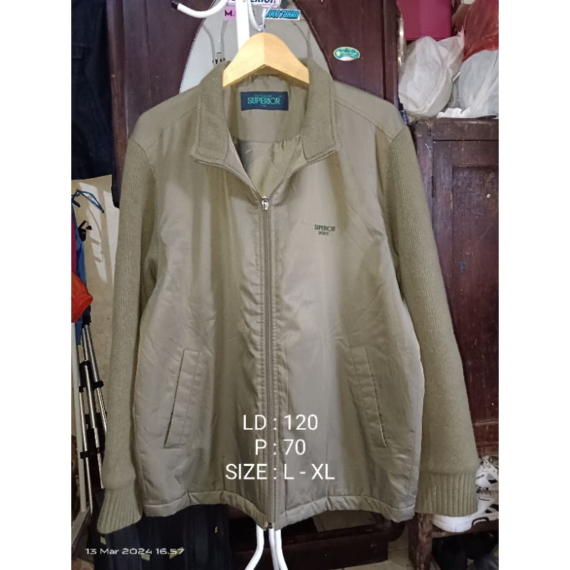 Jaket bomber Superior