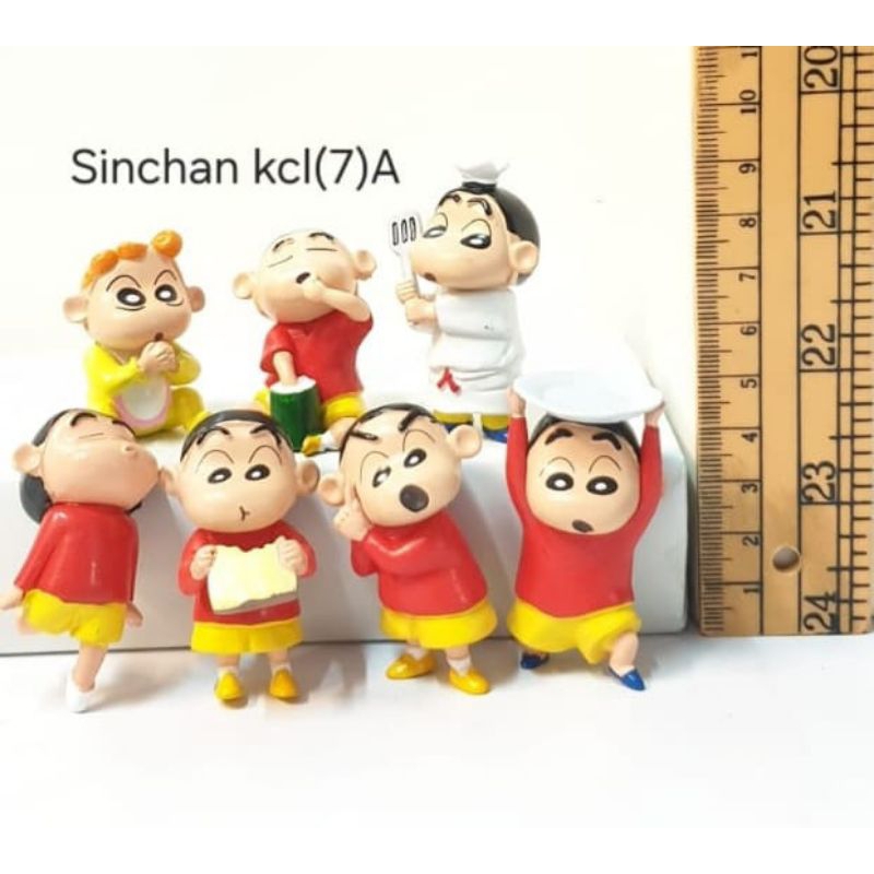 MAINAN FIGURE MINIATUR PAJANGAN HIASAN KUE SINCHAN SET 8