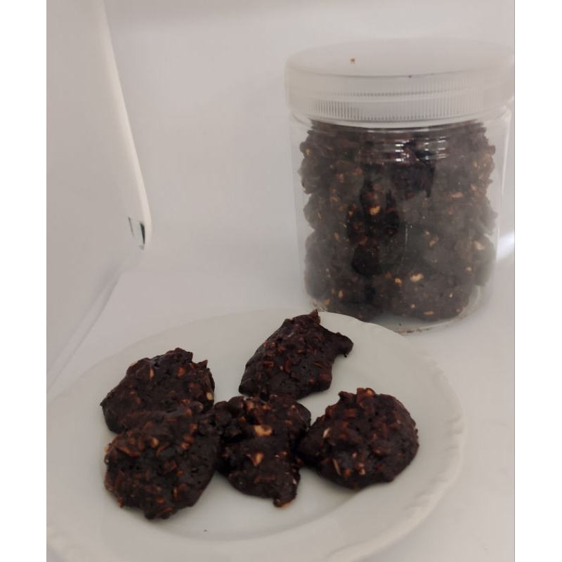

coklat kacang